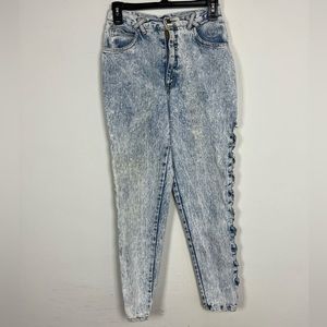 Vintage LA 37 acid wash jeans. Size 9. Crisscross cutout up side
